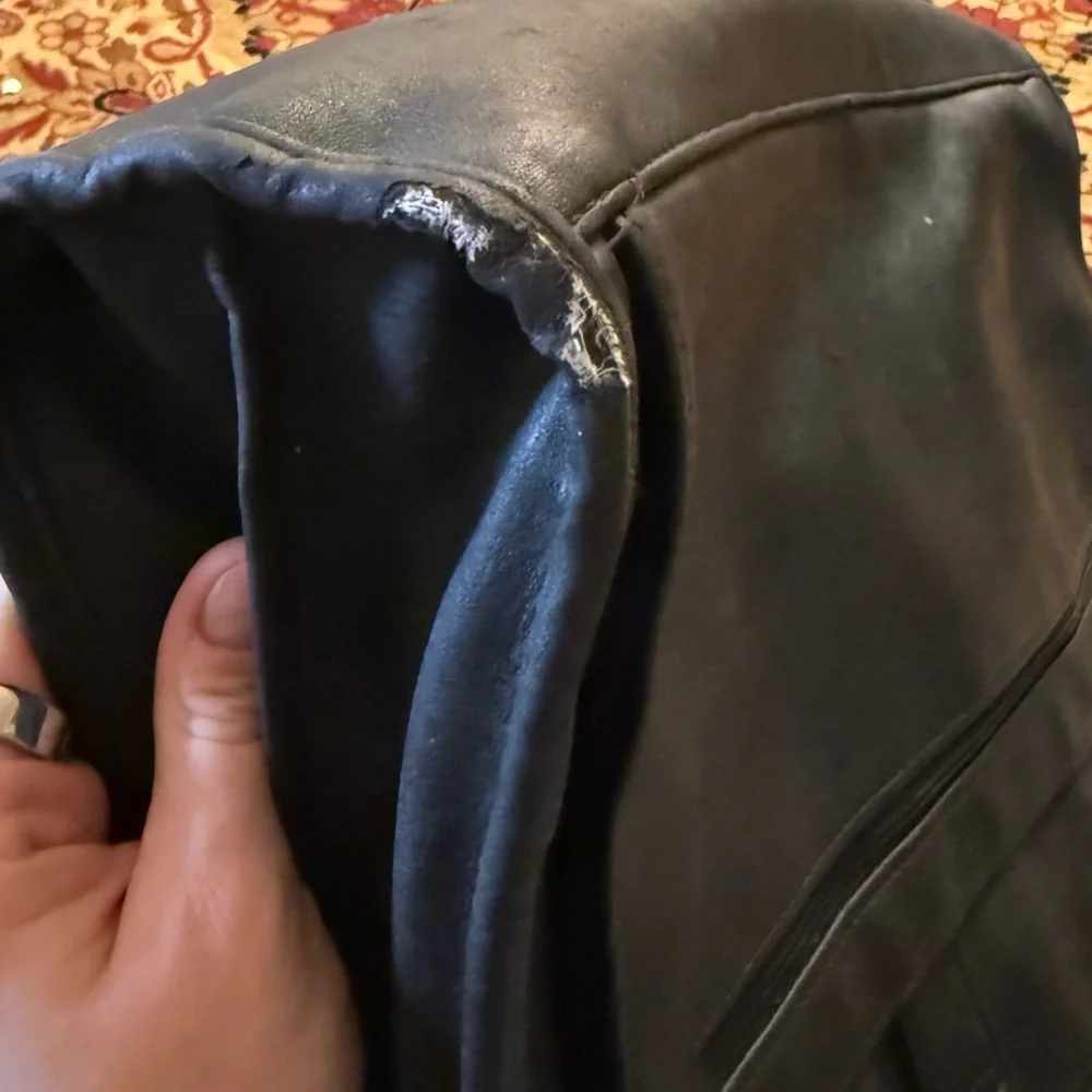 Stylish Black Leather Men's Bag